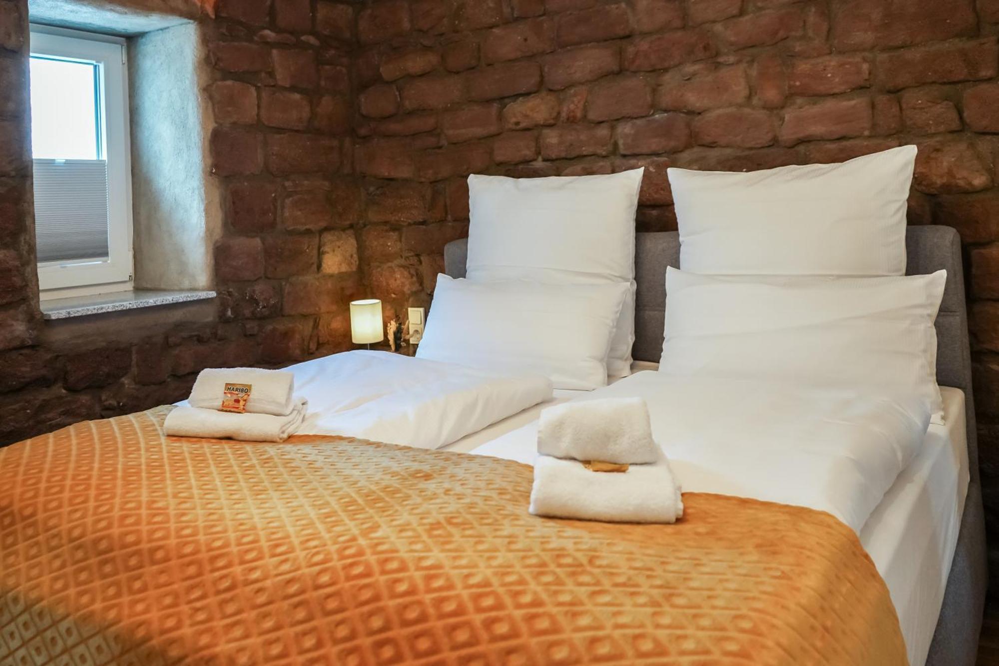 7Seas Boutique Aparthotel Homburg - Stilvoll, Digital & Ideal Fuer Familie & Business Buitenkant foto
